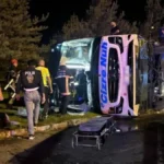 Yevlaxda avtomobil motosikletlə toqquşub, ölən var